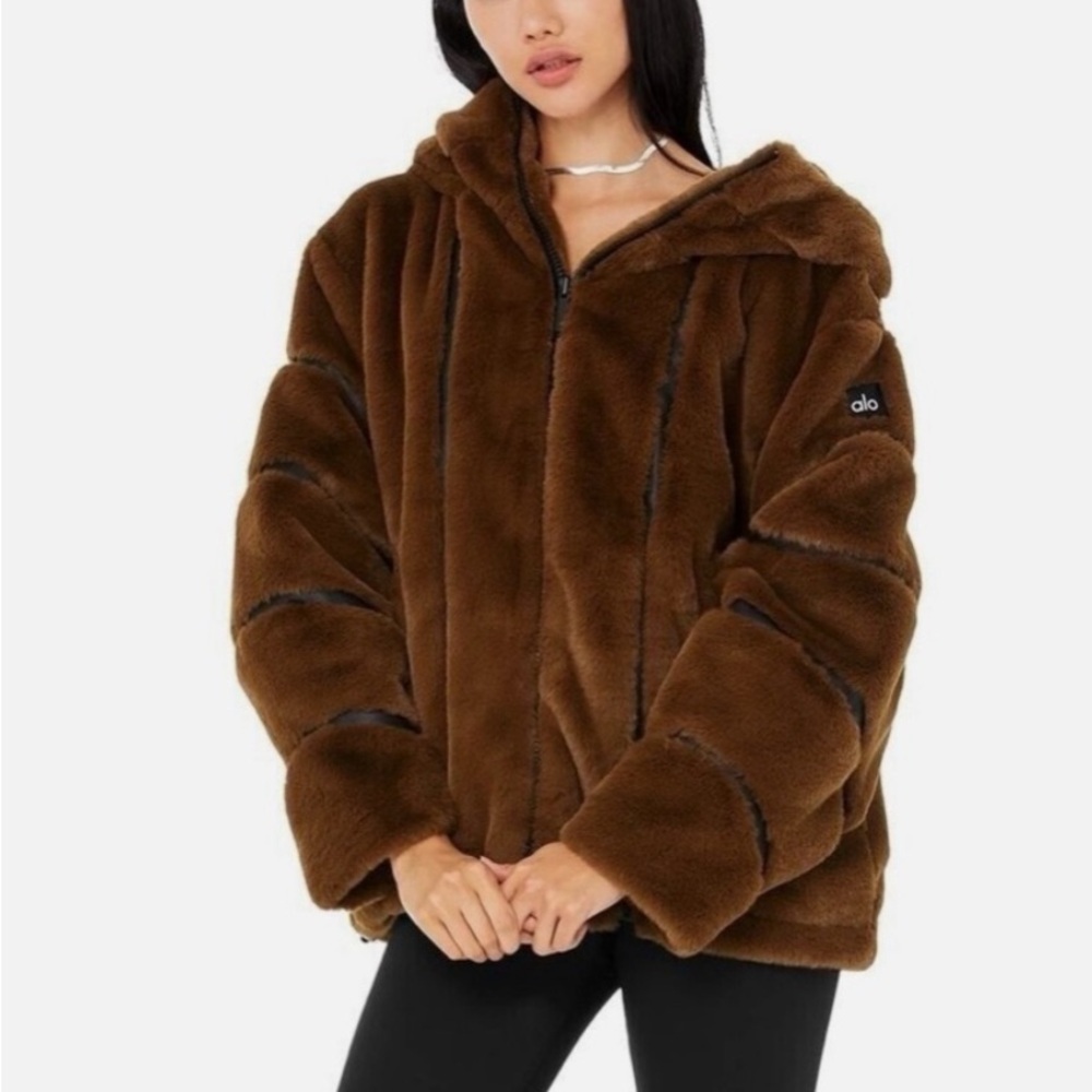 NWOT Alo Yoga Knockout Faux Fur Chocolate Brown Coat XS Rare!